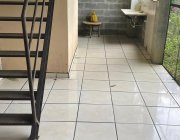 Casa em Residencial Centro da Serra. Ótima localização!