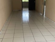 Casa em Residencial Centro da Serra. Ótima localização!