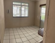 Casa em Residencial Centro da Serra. Ótima localização!