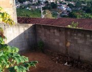 Casa residencial no Centro da Serra