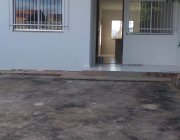 Casa residencial no Centro da Serra