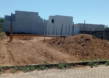 1ª CASA EM COLINA DO CAMPO  - SERRA E.S.