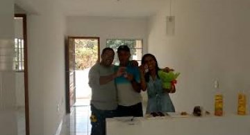 Entrega da casa da família Teuver